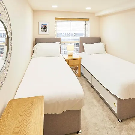 Host & - Lobster Pot Apartman