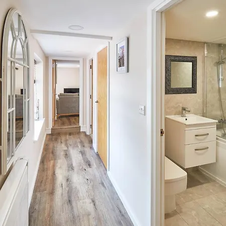 Host & - Lobster Pot Апартаменты Уитби