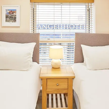 Host & - Lobster Pot Apartment